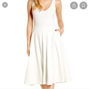 Lieth white dress with pockets